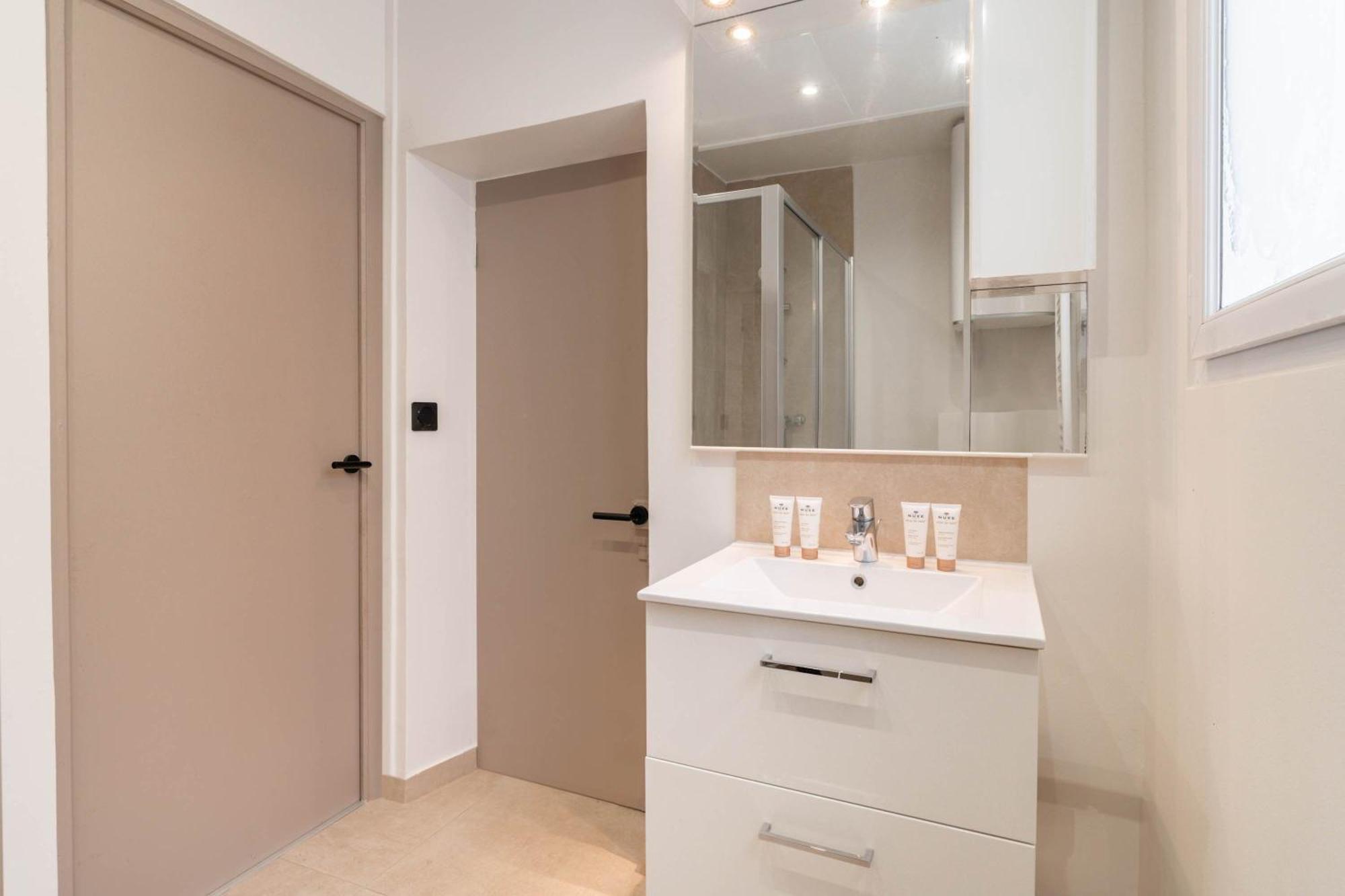 Family Apartment In Paris Luaran gambar