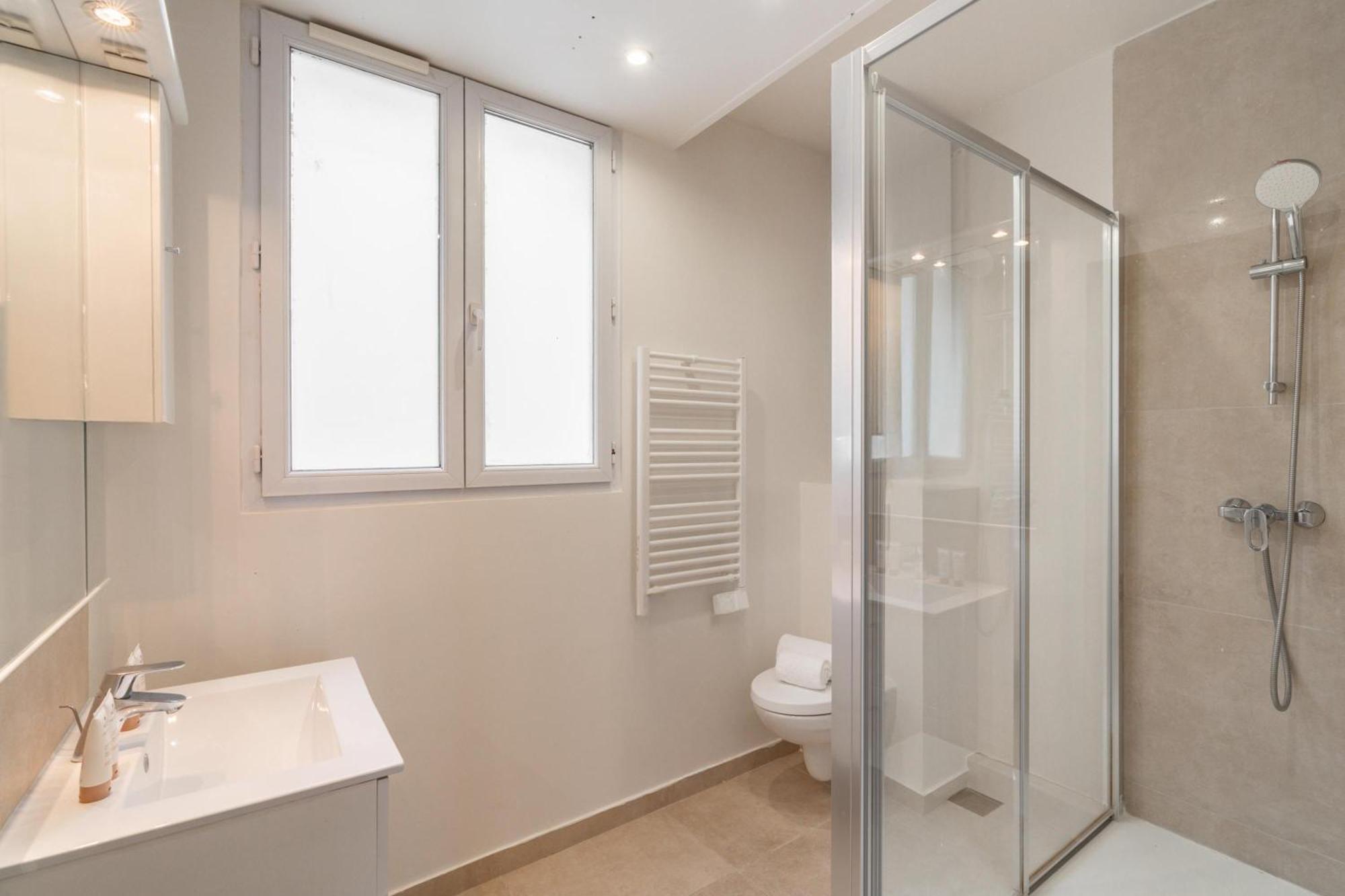 Family Apartment In Paris Luaran gambar